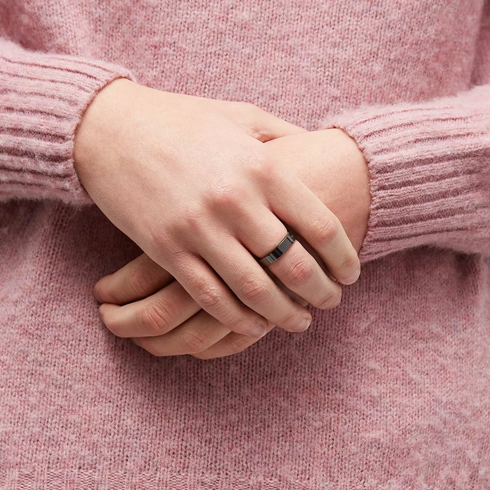 Le Gramme 3g Polished Ceramic Ribbon Ring - Image 5